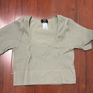 large light green ardene square neck crop top